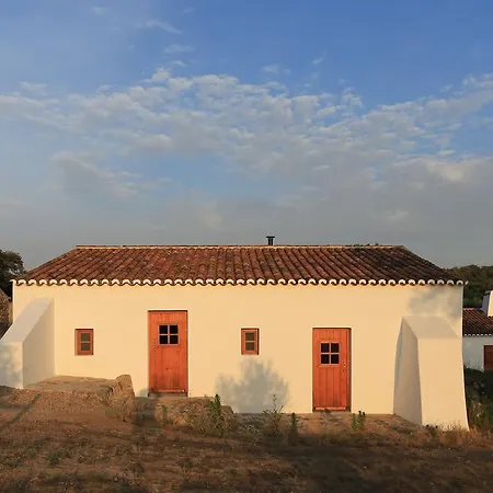 Gasthof Casas Caiadas | Boutique Sabugueiro (Evora)