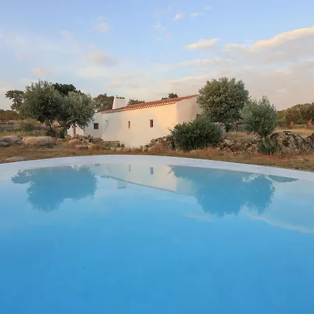 Casas Caiadas | Boutique Gasthof Sabugueiro (Evora)