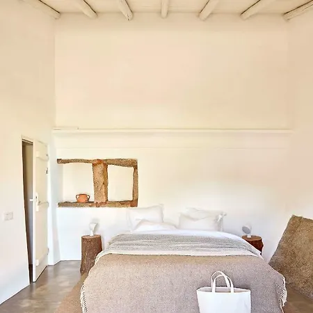 Casas Caiadas | Boutique